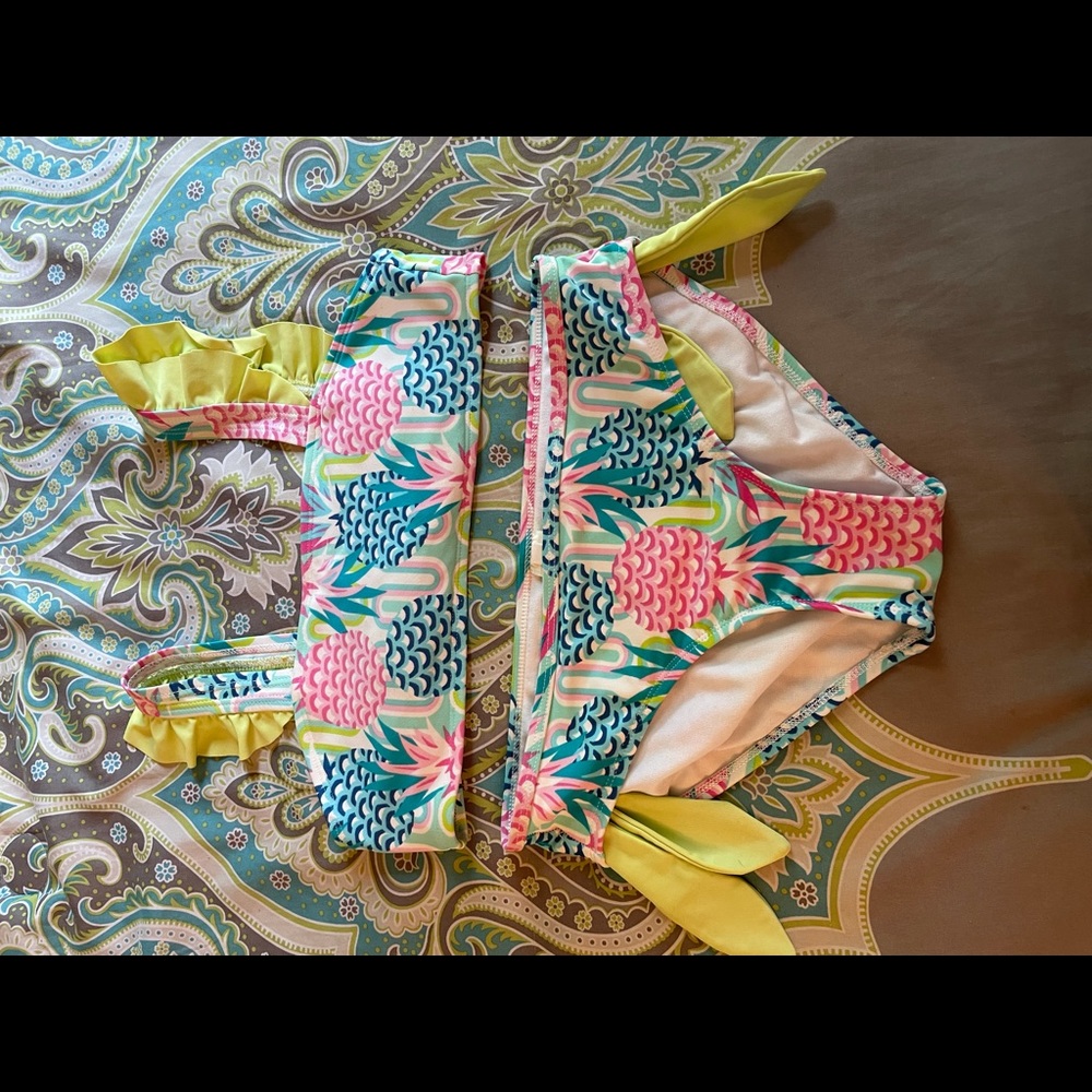 Crown and Ivy pineapple two piece